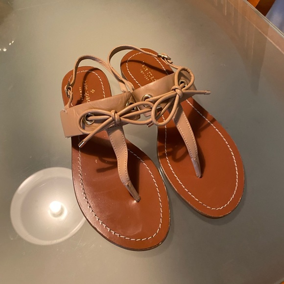 Like New! Kate Spade Carolina sandal - Picture 3 of 11